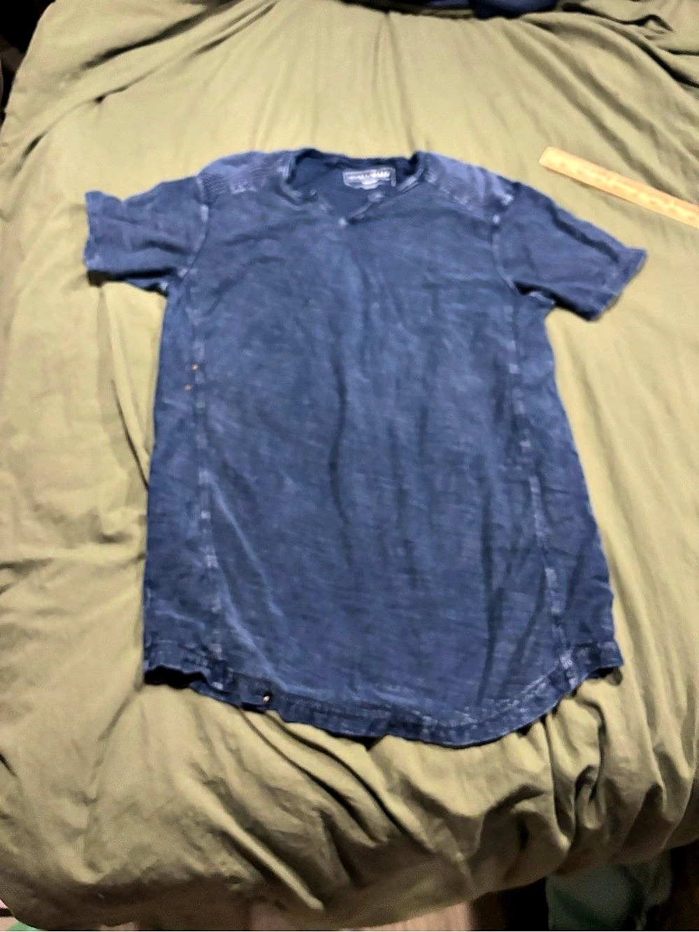Buckle Short Sleeve Cotton Tee in Blue Size Medium